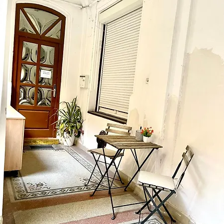 Appartement Small Cosy Near The Famous Westend Center Budapest