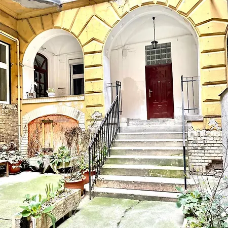 Daire Small Cosy Near The Famous Westend Center Budapeşte