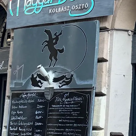 Διαμέρισμα Small Cosy Near The Famous Westend Center