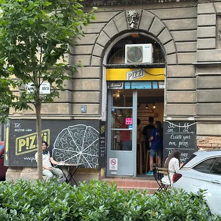 Apartament Small Cosy Near The Famous Westend Center *