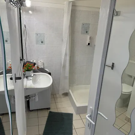 Daire Small Cosy Near The Famous Westend Center Budapeşte